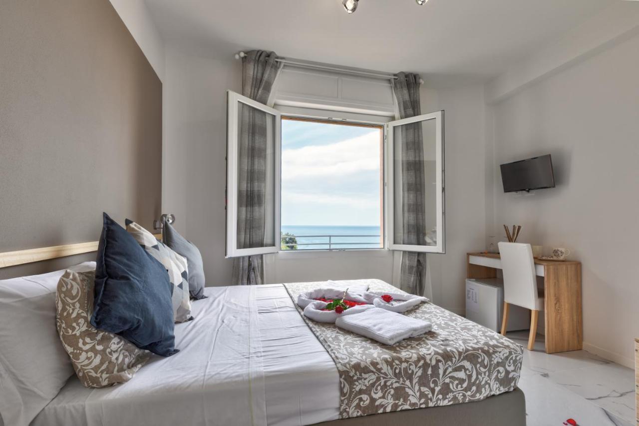 Sofia Holiday Hotel Riomaggiore Eksteriør billede